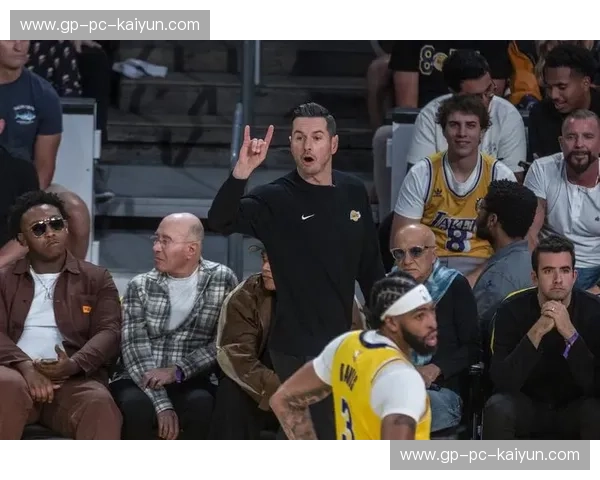 紫金余晖与大漠孤烟：2010湖人vs太阳，那场关于复仇与时代的终极华尔兹